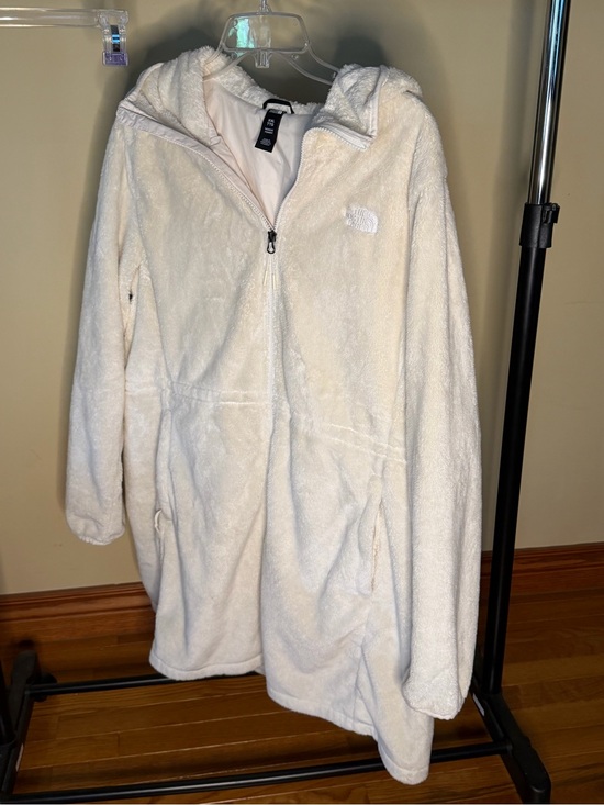The North Face Jackets & Blazers - The North Face Cream Plush Hooded Teddy Jacket